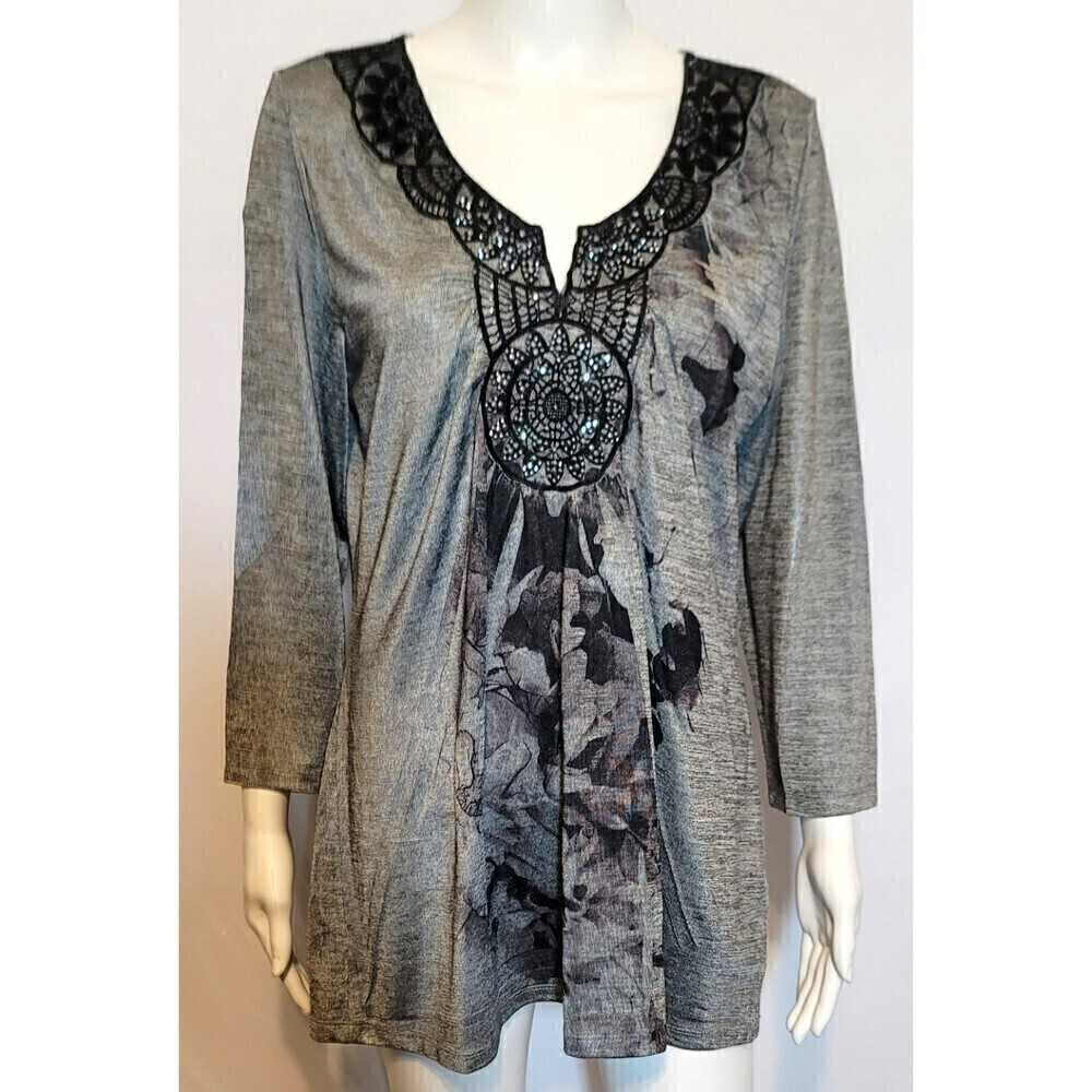 Covington Vee Neck Bouse - Size L